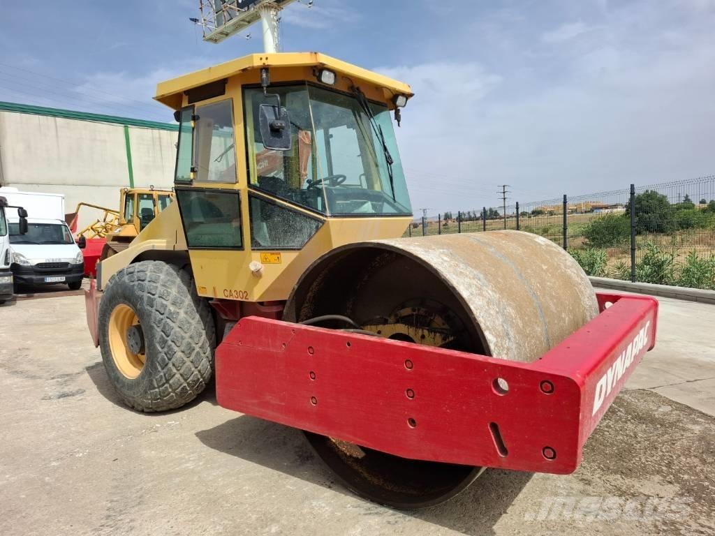 Dynapac CA 302 D Tek tamburlu silindirler