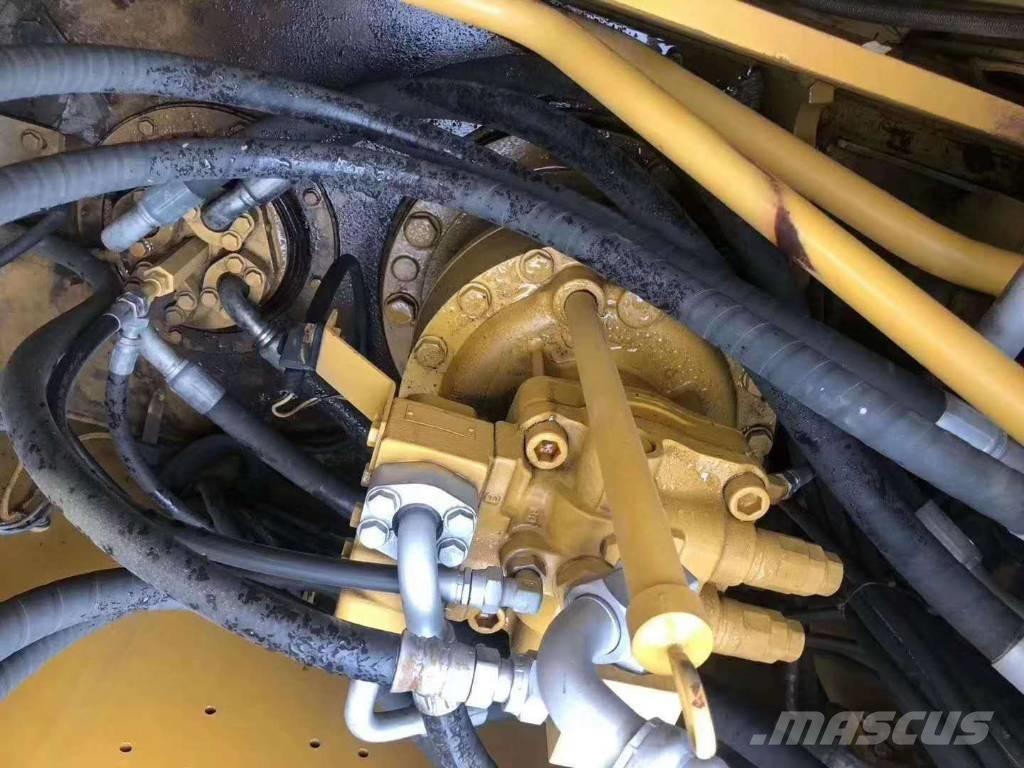 CAT 323 D Paletli ekskavatörler