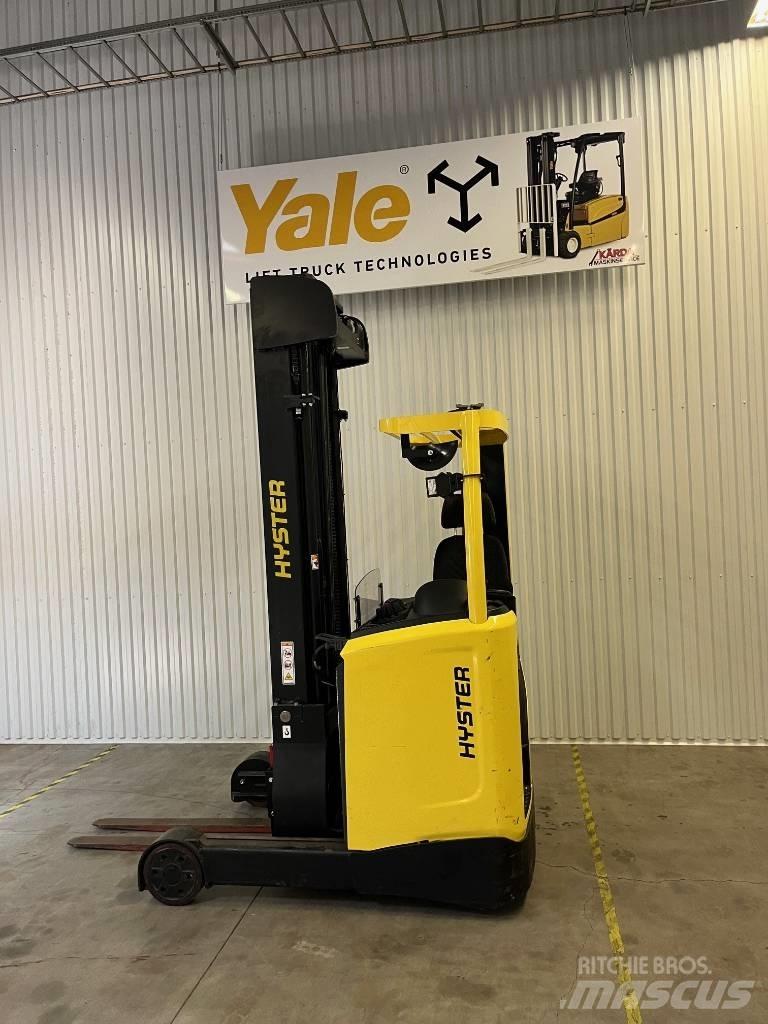 Hyster R 1.4 Reach truck - depo içi istif araçları