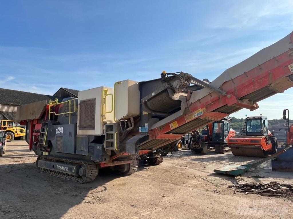 Sandvik QJ 241 Gezer kırıcılar