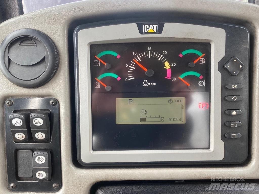 CAT D 6 T LGP Paletli dozerler