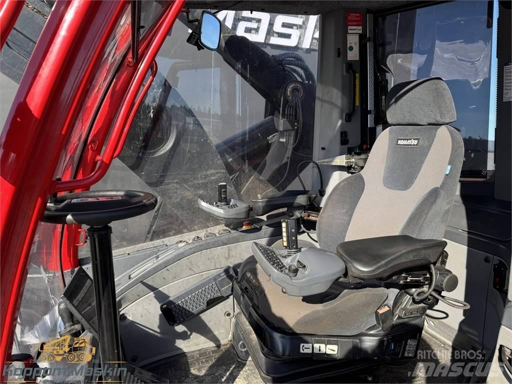 Komatsu 951 Biçerdöverler
