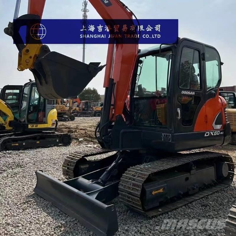 Doosan DX 60-9C Mini ekskavatörler, 7 tona dek