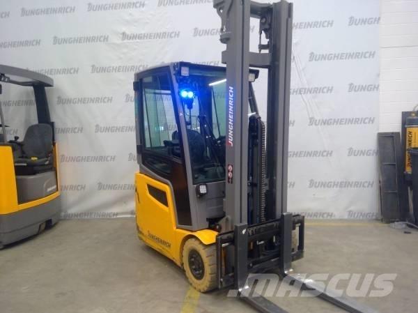 Jungheinrich EFG 215 Elektrikli forkliftler