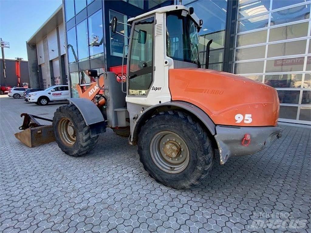 Atlas AR95 Çok amaçlı yükleyiciler