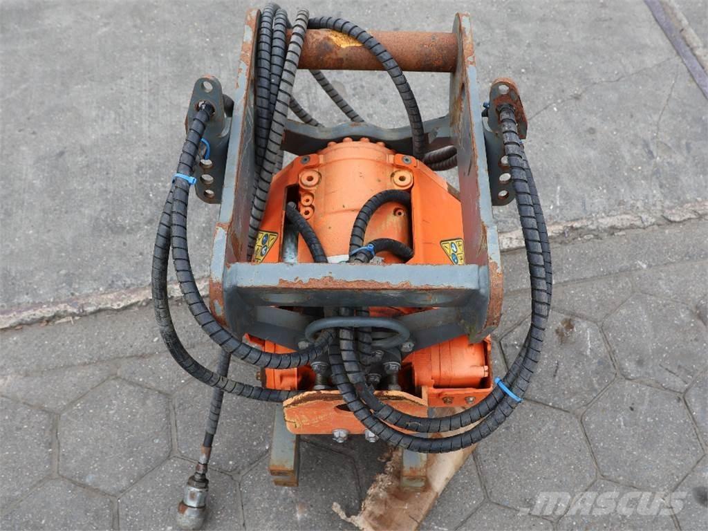  TILT ROTATOR TR07 Quick connectors