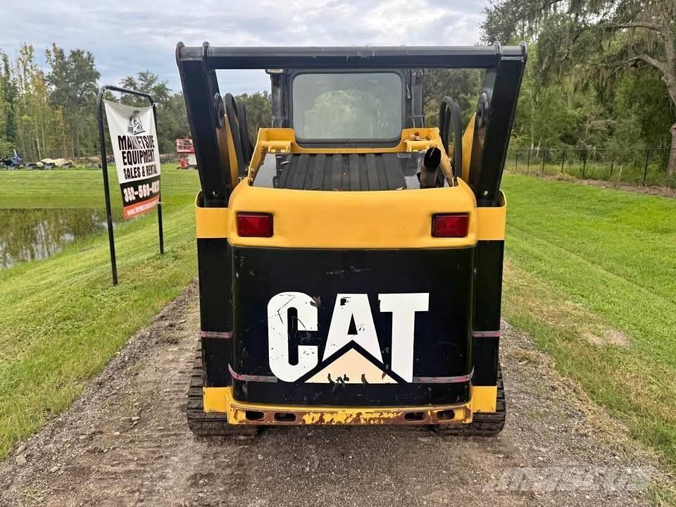 CAT 257B Skid steer loderler
