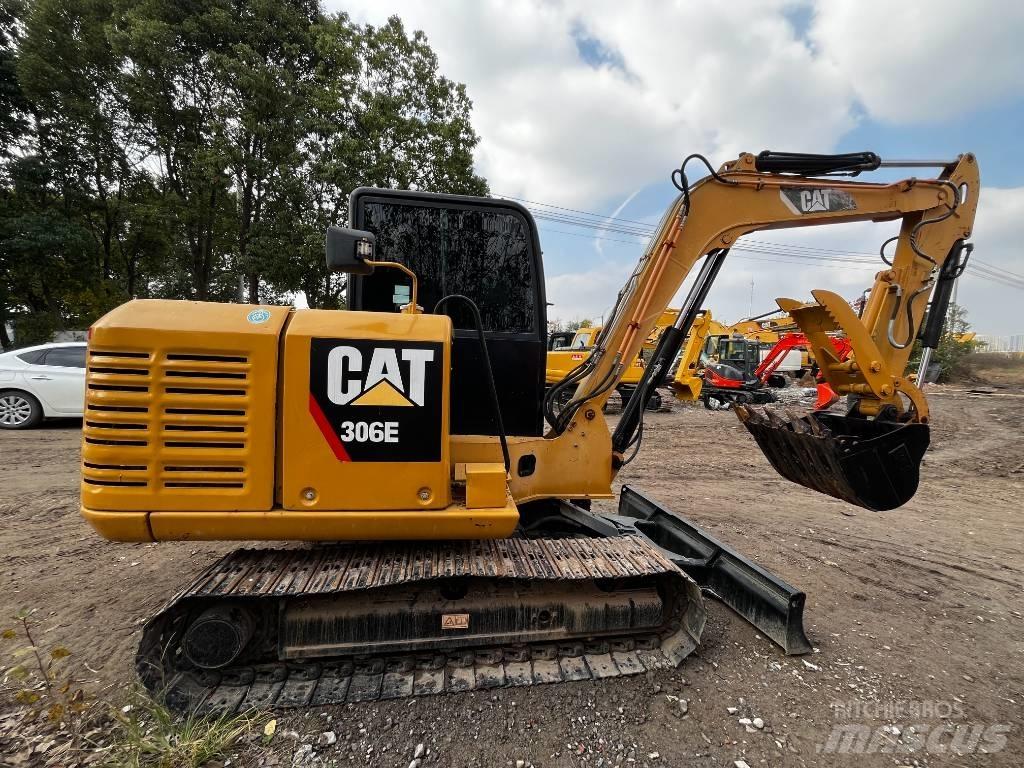CAT 306 E Paletli ekskavatörler