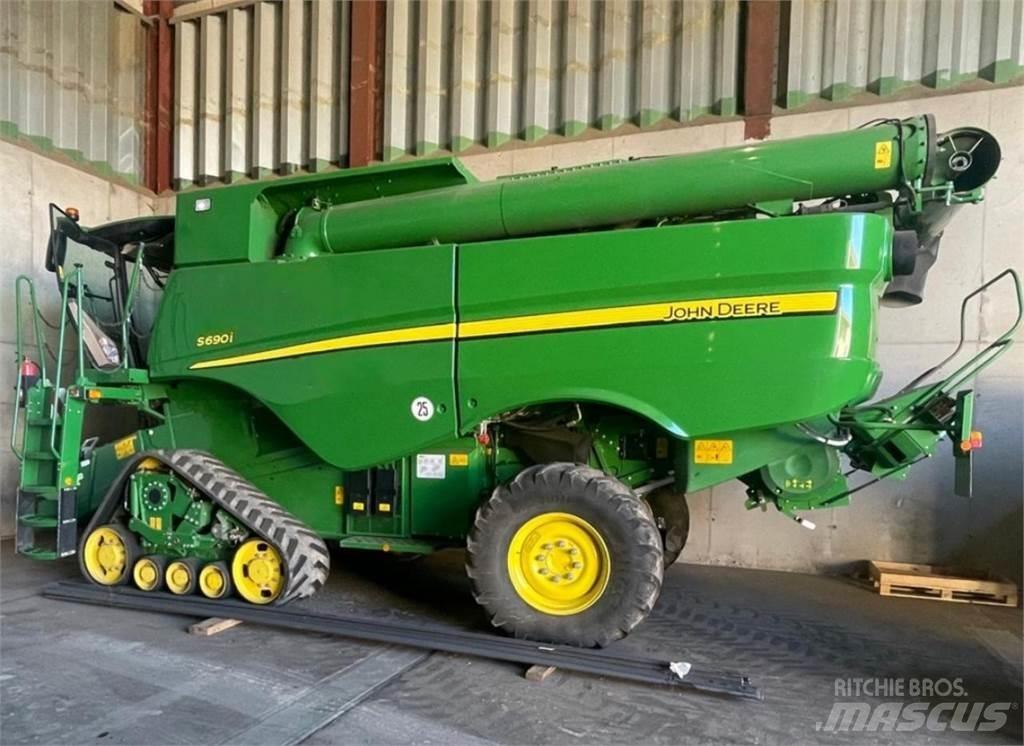 John Deere S690i Biçerdöverler