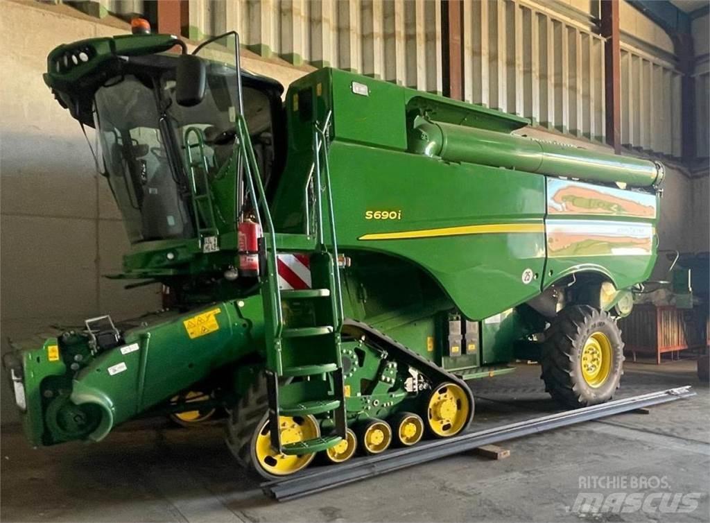 John Deere S690i Biçerdöverler