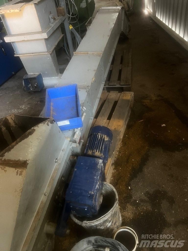 Lindner VEGA 1500 Atik ögütücüler