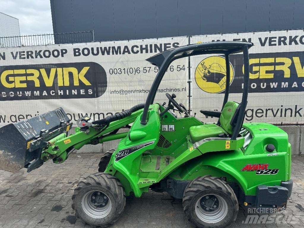 Avant 528 Mini yükleyiciler