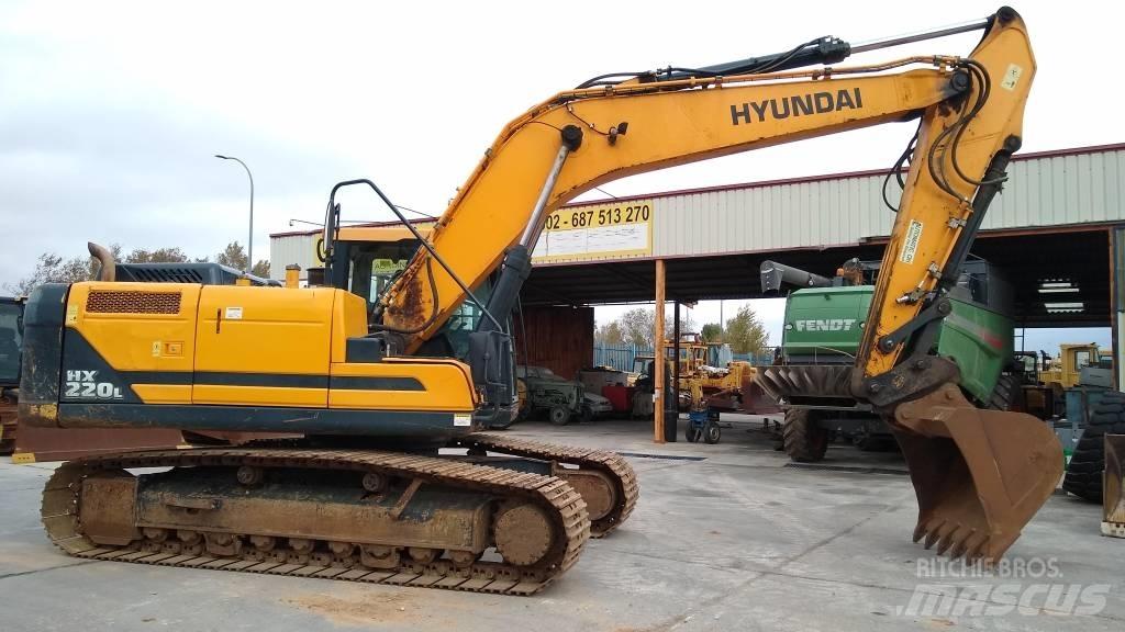 Hyundai HX 220 L Paletli ekskavatörler