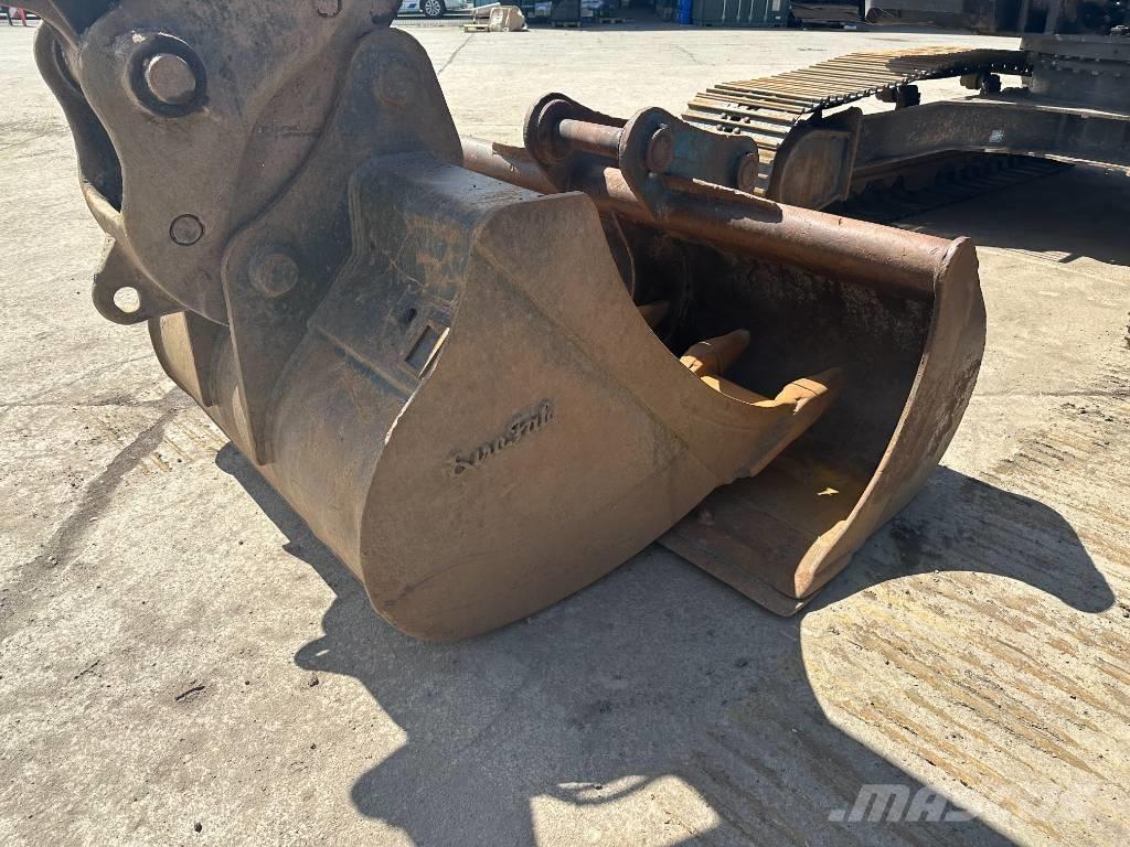 CASE CX 210 D Paletli ekskavatörler