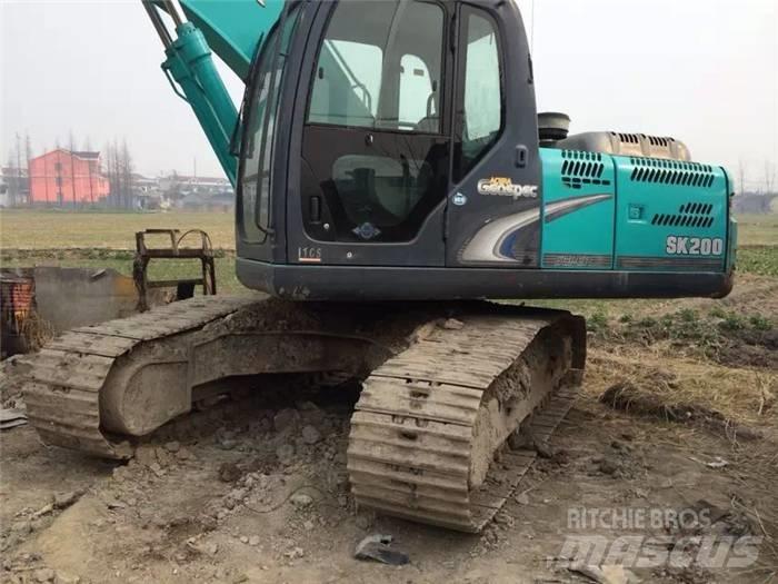 Kobelco SK 200-8 Paletli ekskavatörler