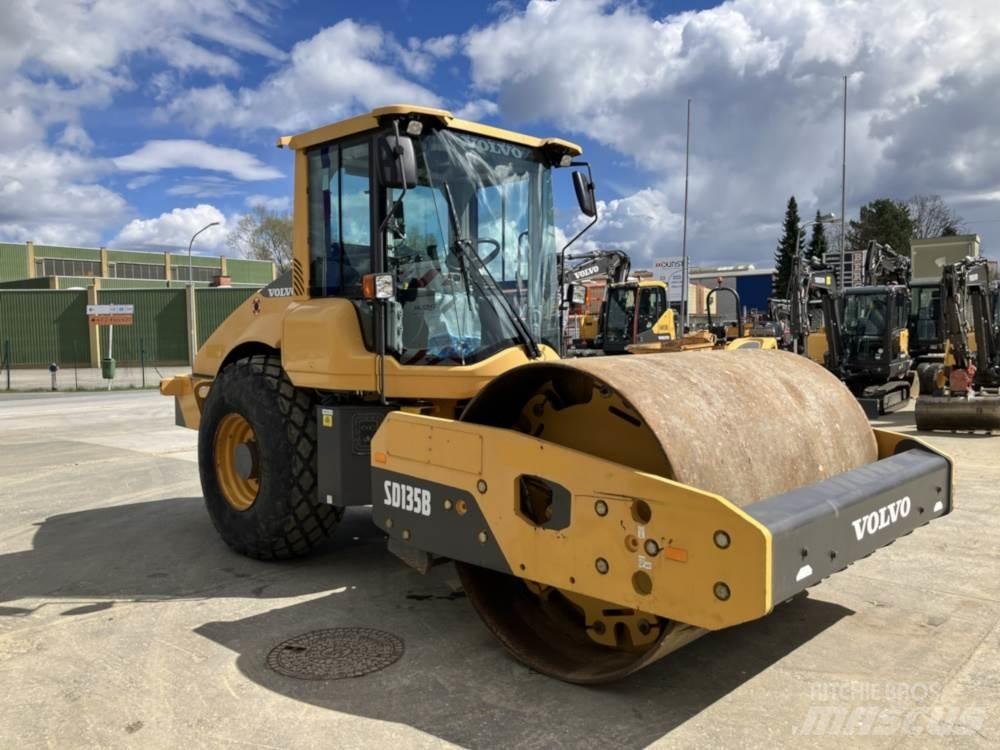 Volvo SD135B Zemin sıkıştırma makineleri