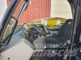 CAT TH306D Tarimsal teleskopik yükleyiciler