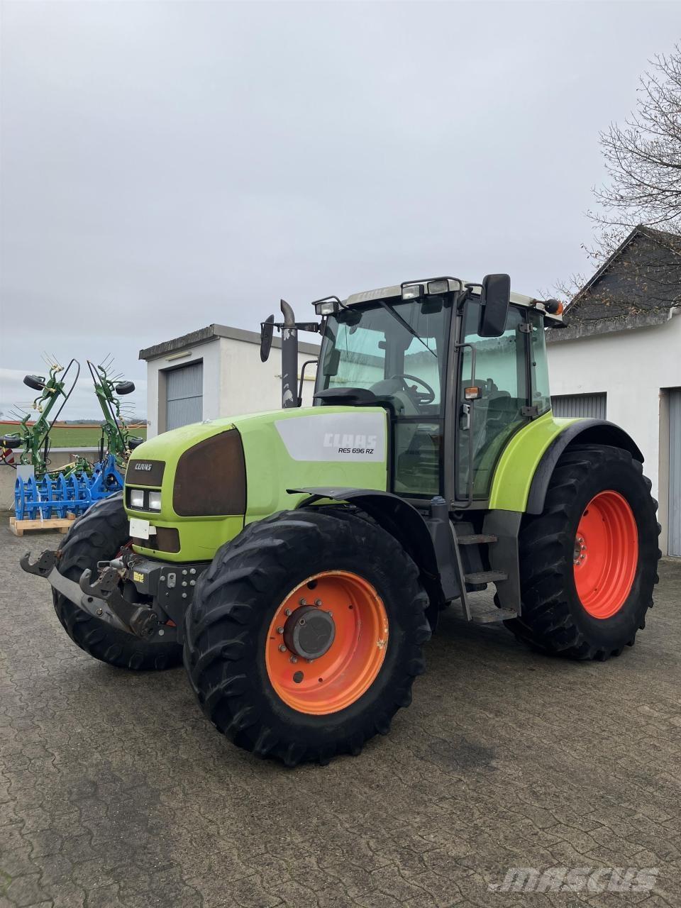 CLAAS Ares 696 RZ Traktörler