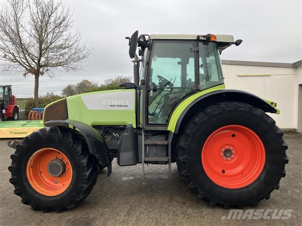 CLAAS Ares 696 RZ Traktörler