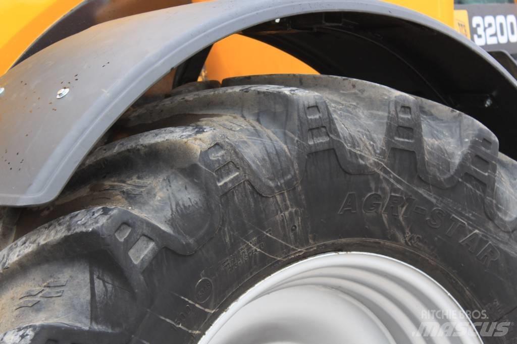 JCB Fastrac 3200 Traktörler