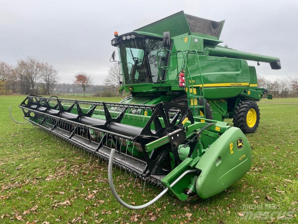 John Deere T670 Biçerdöverler