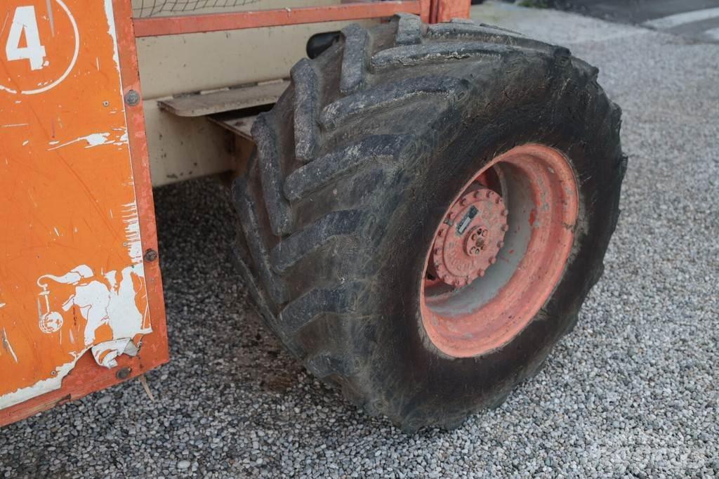 JLG 40RTS Makasli platformlar