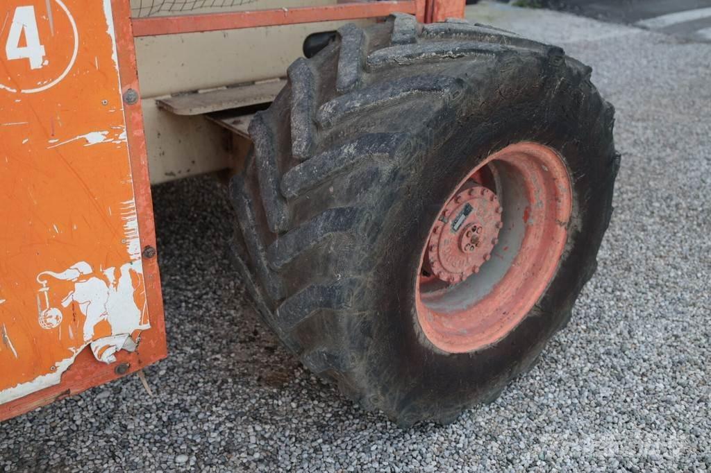 JLG 40RTS Makasli platformlar