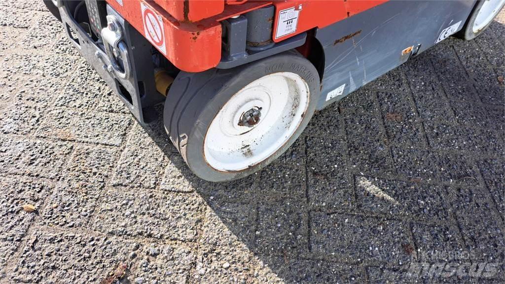 SkyJack SJ16 Diger lift ve platformlar