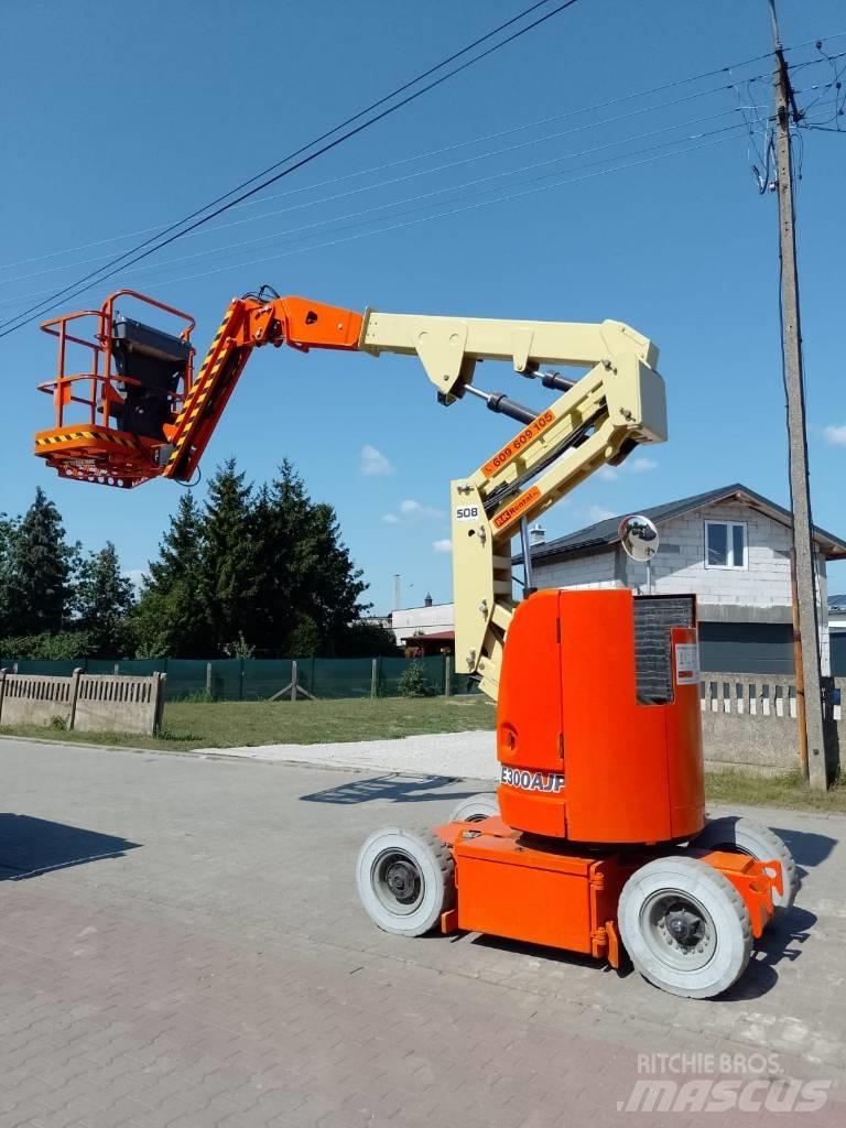 JLG E 300 AJP Körüklü personel platformları