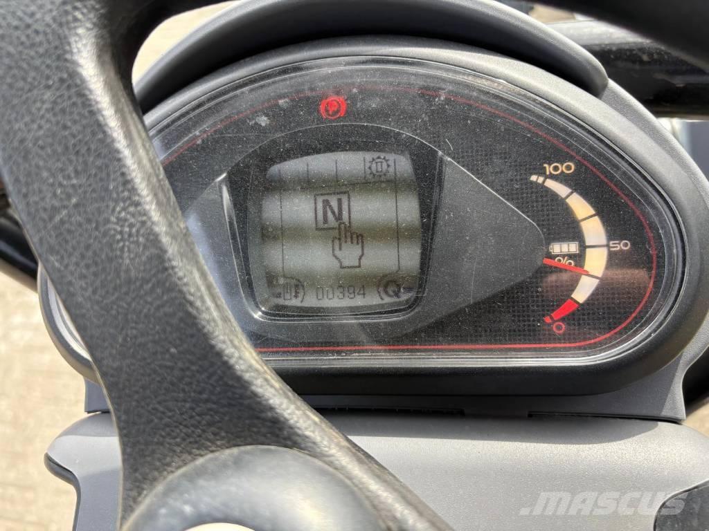 Giant G2200 E Xtra Mini yükleyiciler