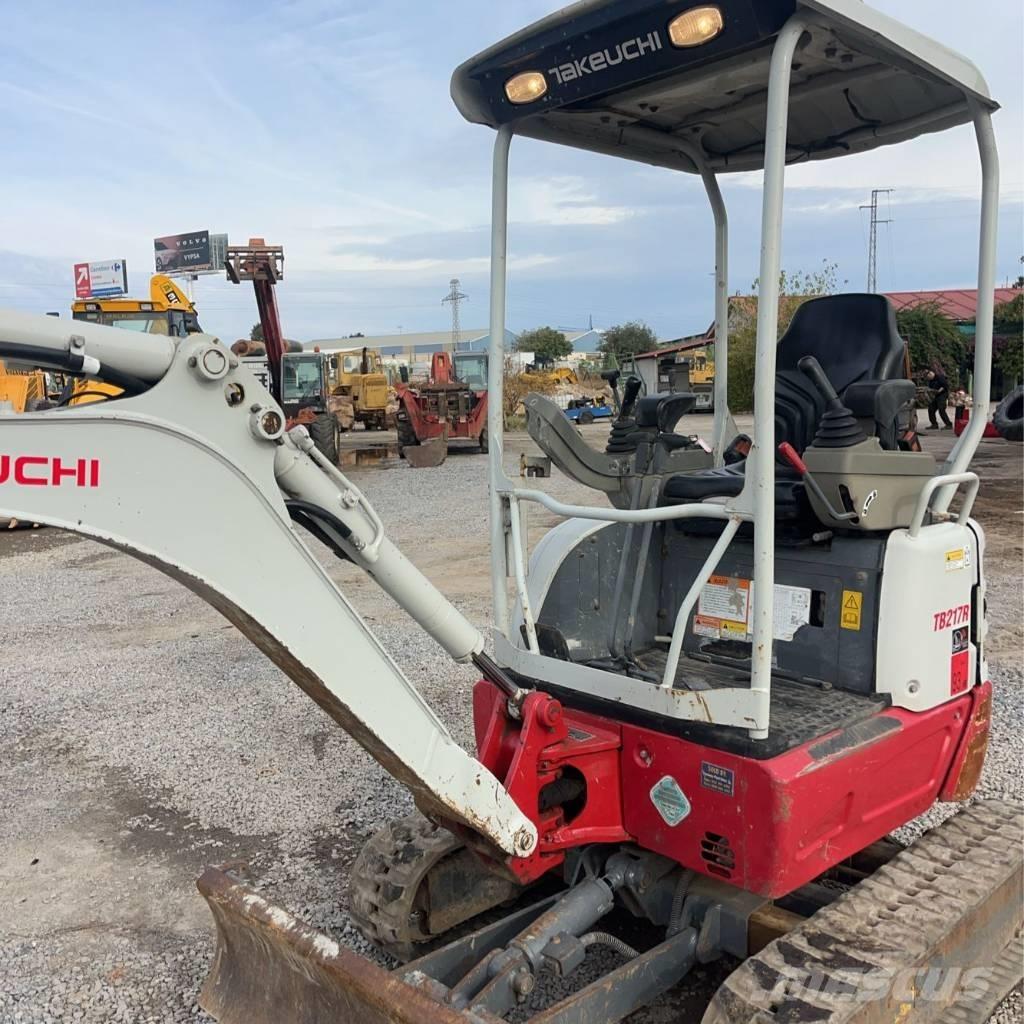 Takeuchi TB 217 R Mini ekskavatörler, 7 tona dek