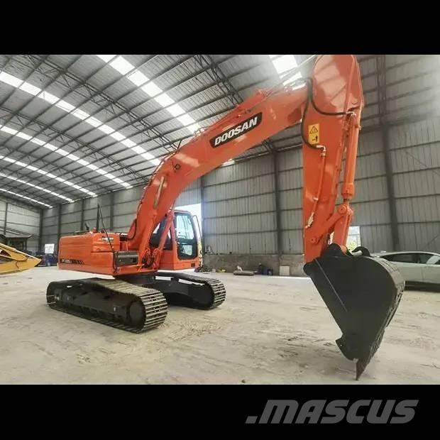Doosan DX 225 LC Paletli ekskavatörler