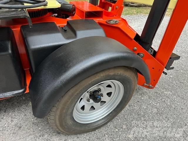 JLG T 350 Tekerlekli platformlar