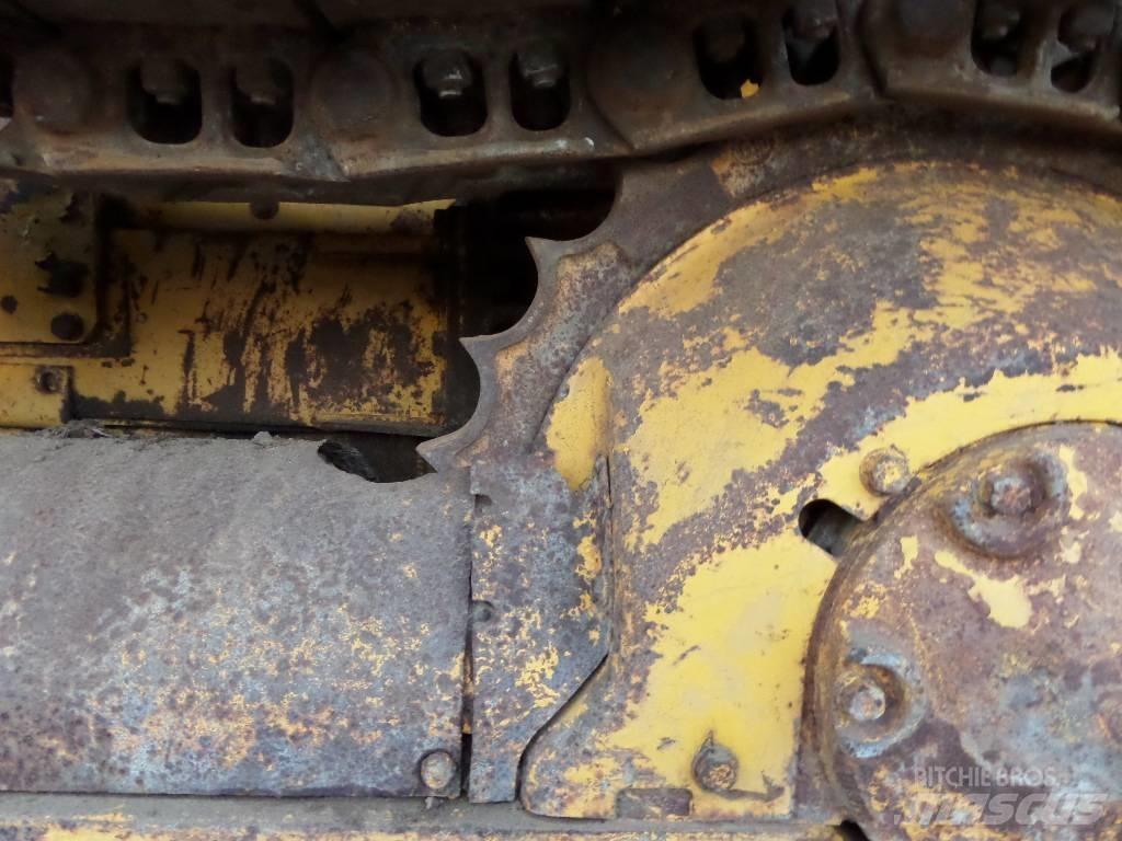 CAT D 4 E Paletli dozerler