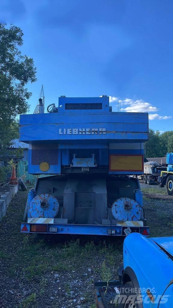Liebherr LT 90 Yol-Arazi Tipi Vinçler (AT)