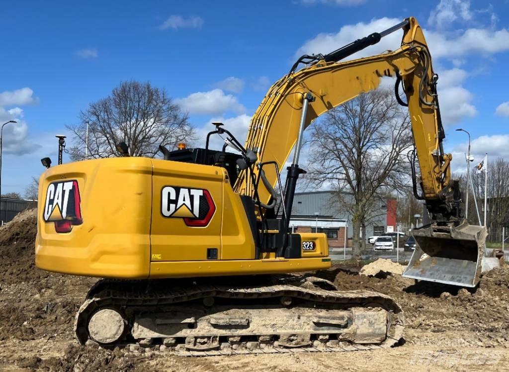 CAT 320 Paletli ekskavatörler
