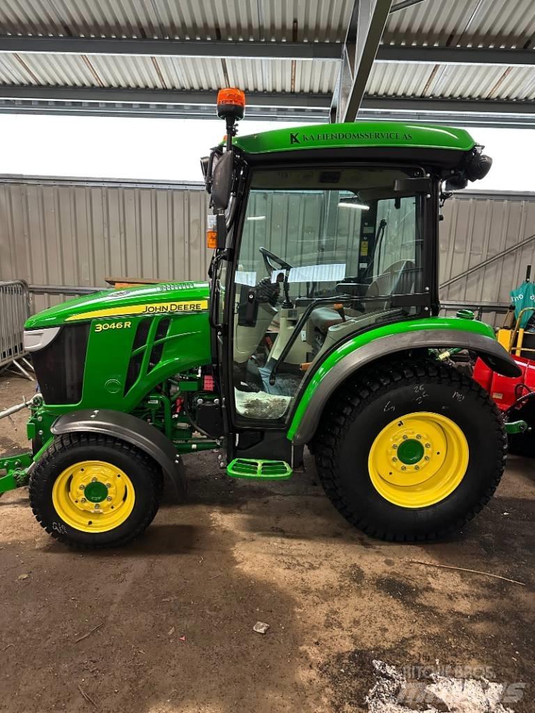 John Deere 3046 R Traktörler
