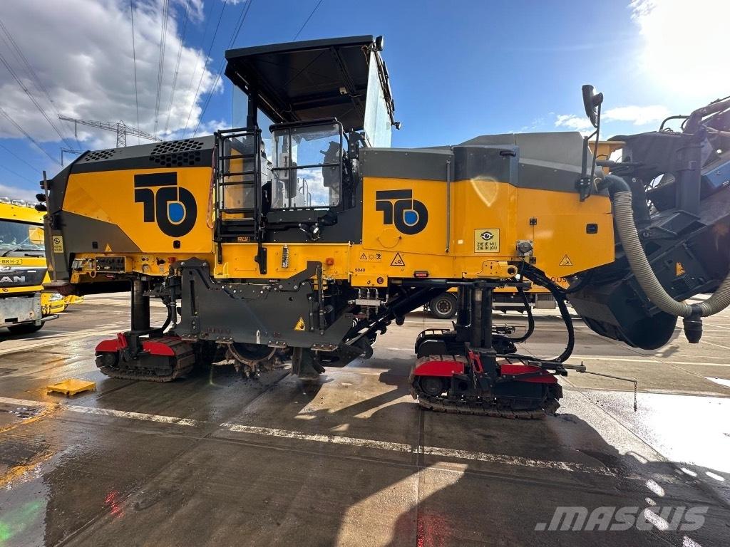 Bomag BM 2000/65 Asfalt kaziyicilar