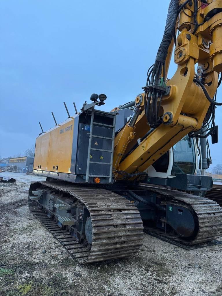 Bauer RTG RG 19 T Titreşimli kazık çakıcıları