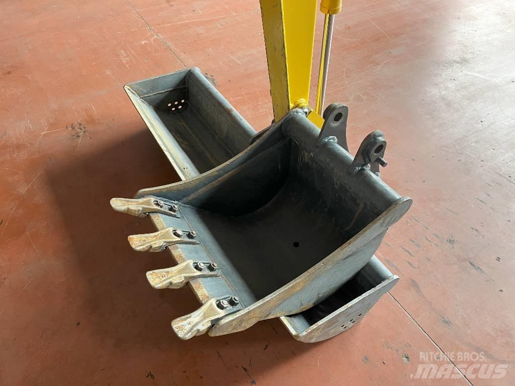 Komatsu PC 24 MR 5 Mini ekskavatörler, 7 tona dek