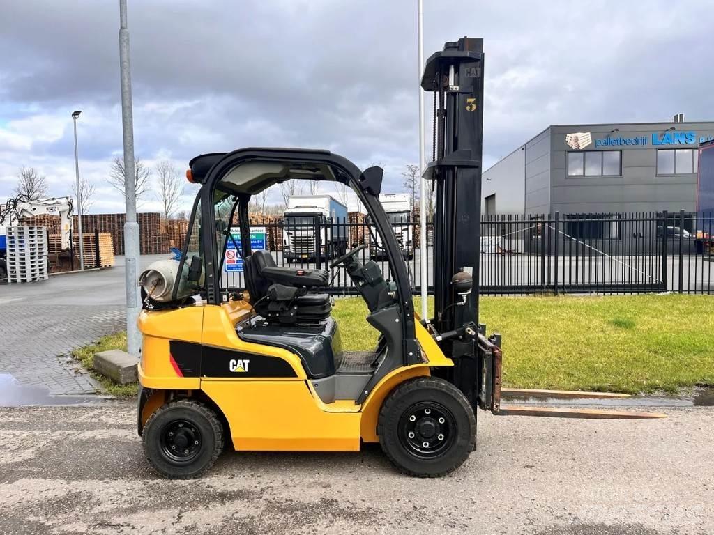 CAT GP25N LPG'li forkliftler