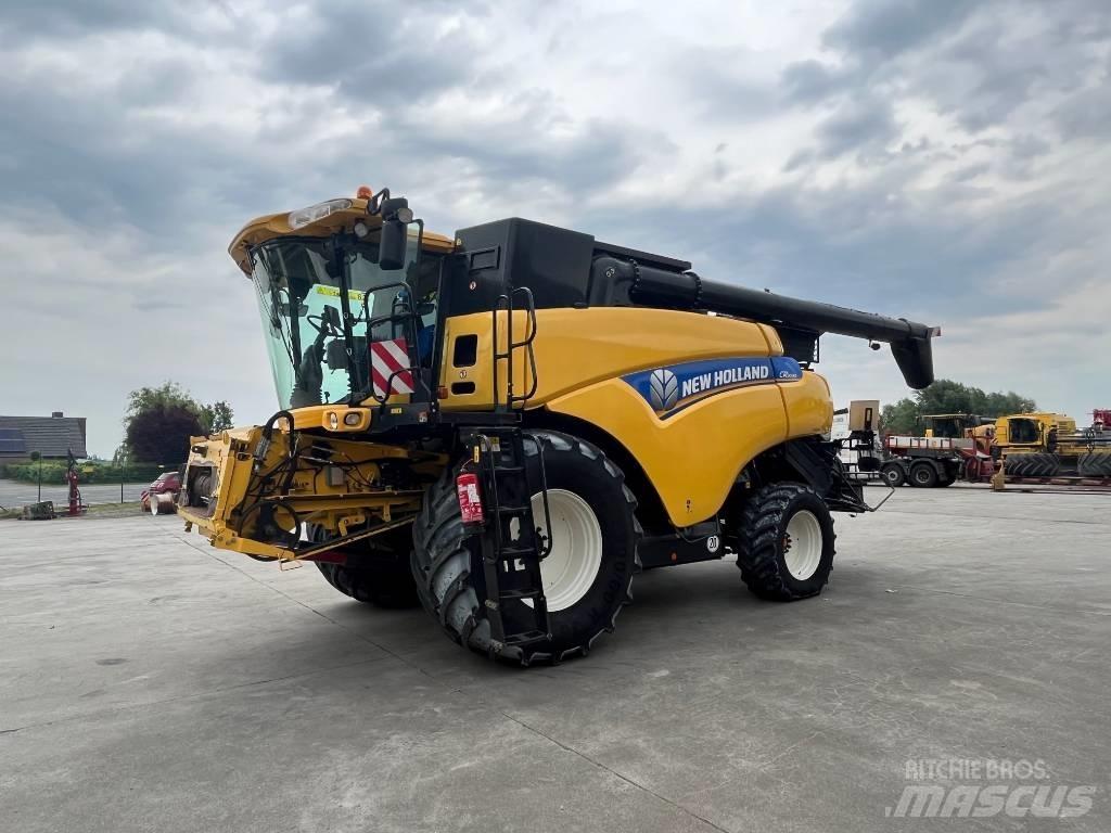 New Holland CR 9090 Biçerdöverler