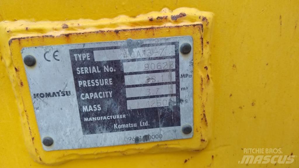 Komatsu D65PX-18 Paletli dozerler