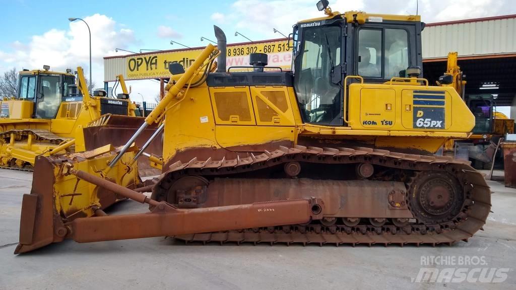 Komatsu D65PX-18 Paletli dozerler