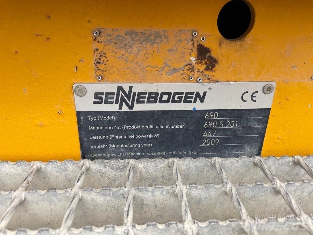 Sennebogen S 690 Sallama kepçeler