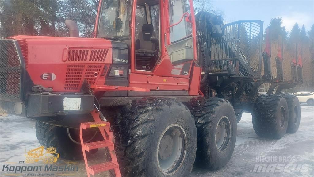 Komatsu 895 Tomruk yükleyici traktörler