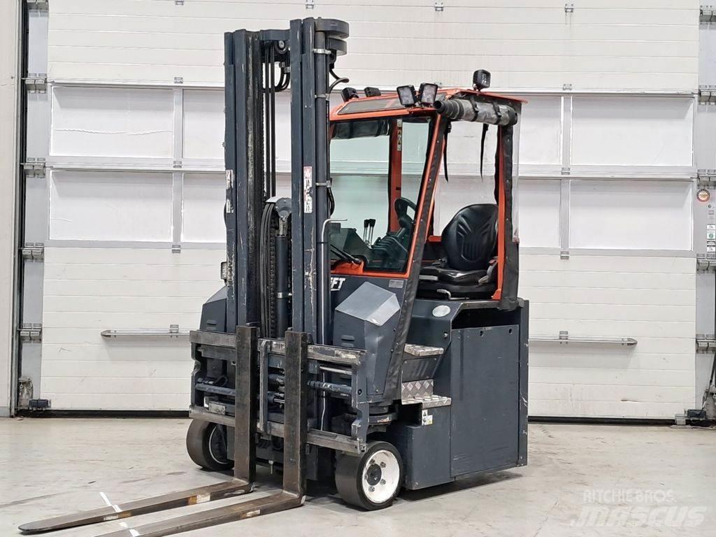 Combilift CBE2500 Sideloader - dört yönlü forkliftler