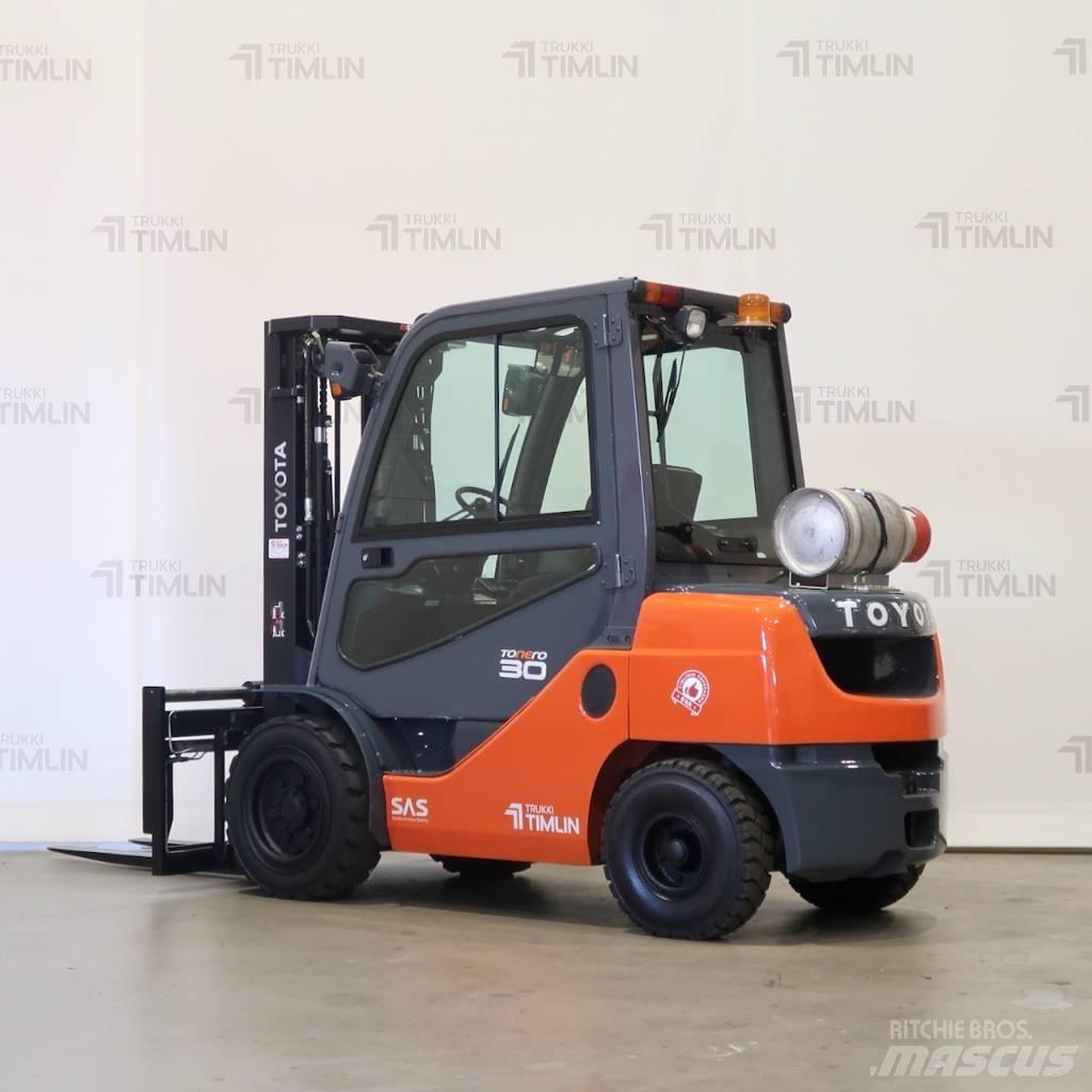 Toyota 02-8FGF30 LPG'li forkliftler