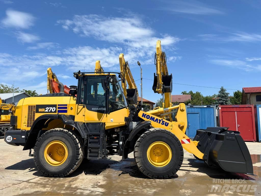Komatsu WA270-8E0 Tekerlekli yükleyiciler