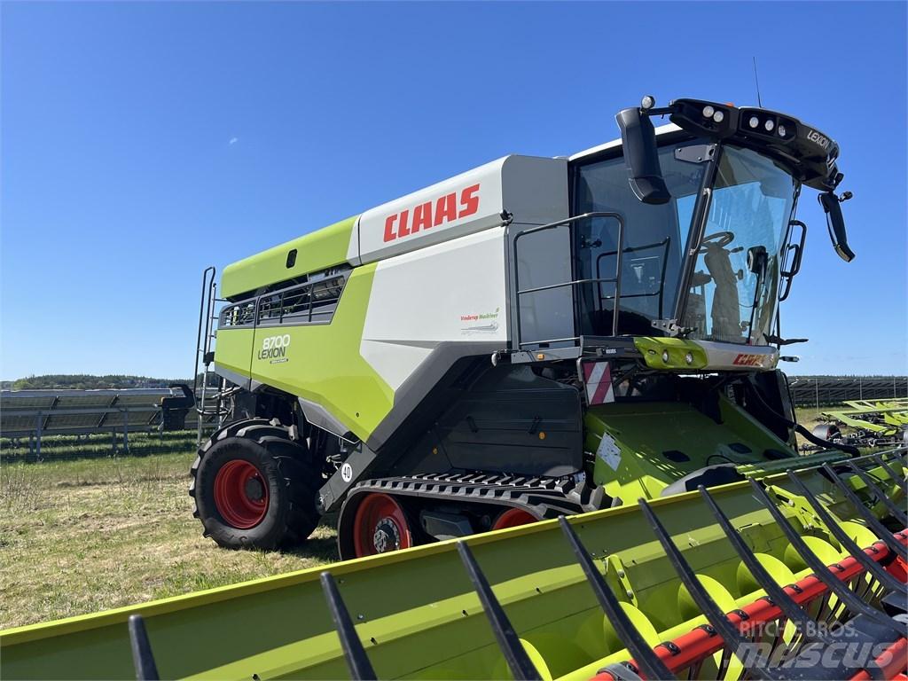 CLAAS Lexion 8700TT Biçerdöverler